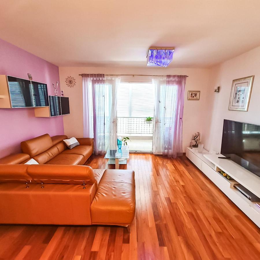 Apartment Azure *Close To The Beach Split Zewnętrze zdjęcie